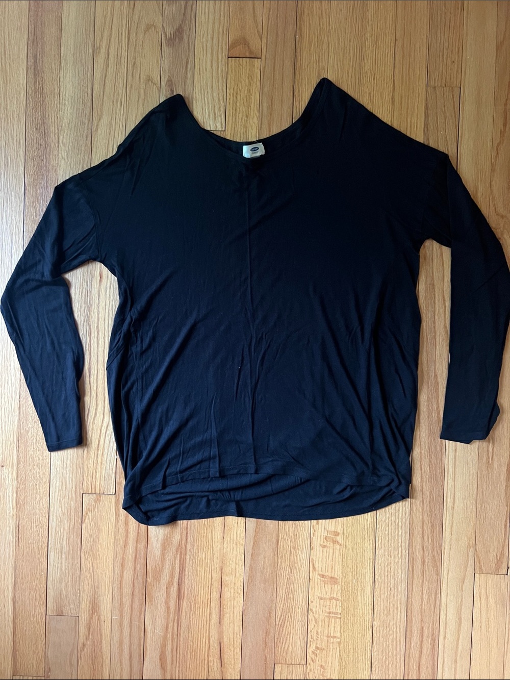 Old Navy Black Long-Sleeve Scoop Neck Top